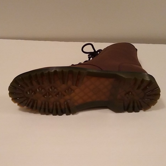 Dr. Martens Men's Awley Brown Leather Lace-Up - Picture 5 of 7